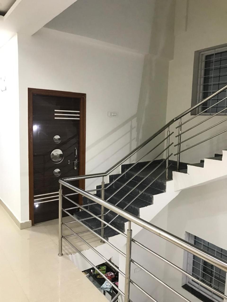 Вилла Leo'S Den 9 Guests Ac 3Bhk 9 Mins To Rgia Шамшабад Экстерьер фото
